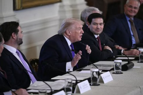 特朗普敦促美国石油巨头向委内瑞拉投资1000亿美元