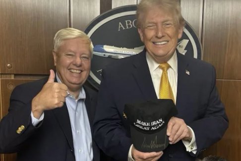 美国参议员就特朗普不攻击伊朗的报道发表评论