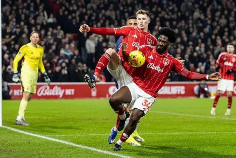 阿森纳错失良机 他们是否被剥夺了“明显的点球”？