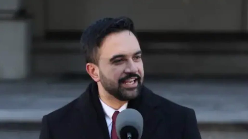 &ldquo;我们将为世界树立榜样，&rdquo;马姆达尼在就职演说中说道。