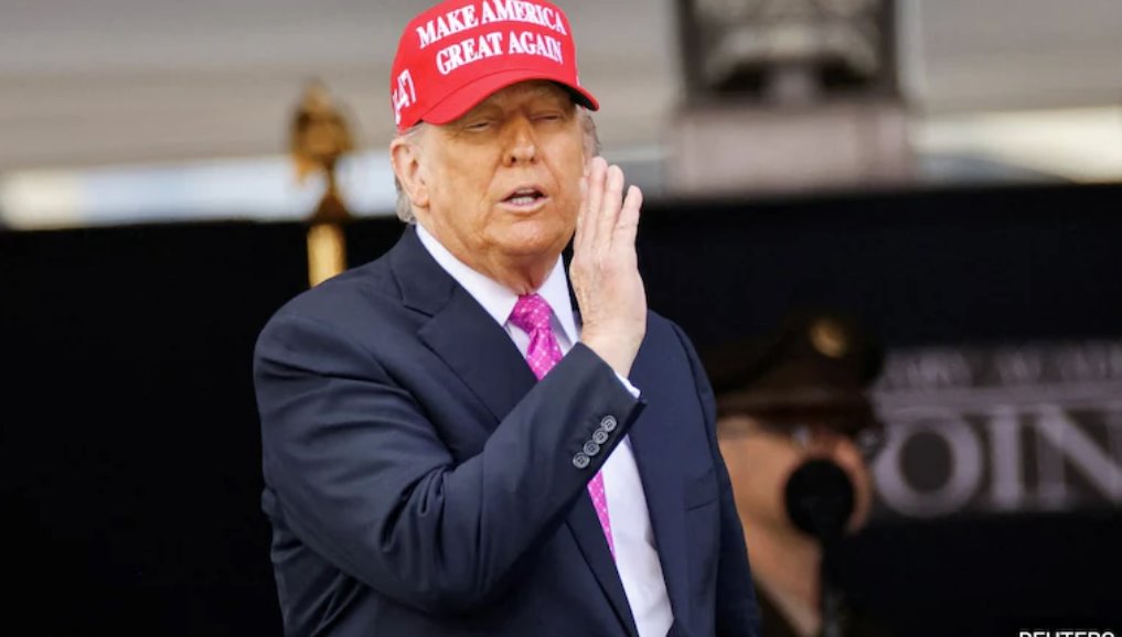 特朗普及其助手都坚称，军事力量是实现真正和平的途径。