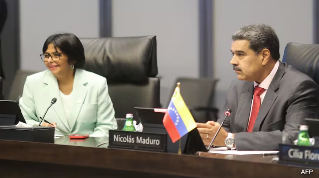 委内瑞拉副总统德尔西·罗德里格斯代行总统职权