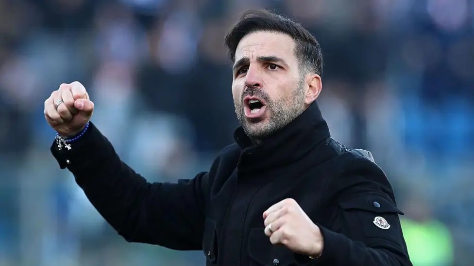 由前阿森纳和切尔西中场球员塞斯克&middot;法布雷加斯执教的科莫队，在取得联赛两连胜后，目前在意甲积分榜上排名第六。