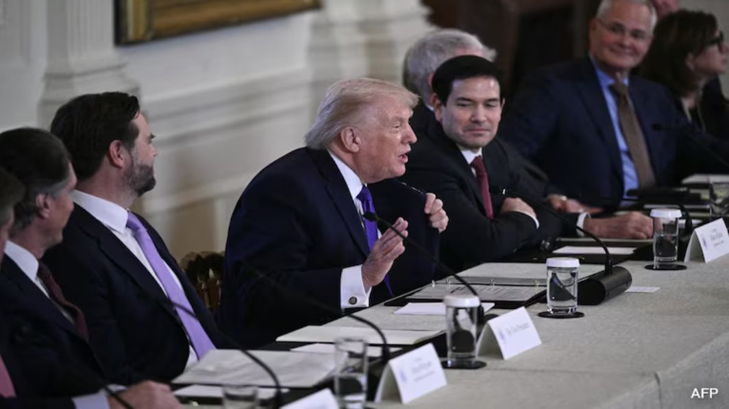 特朗普敦促美国石油巨头向委内瑞拉投资1000亿美元