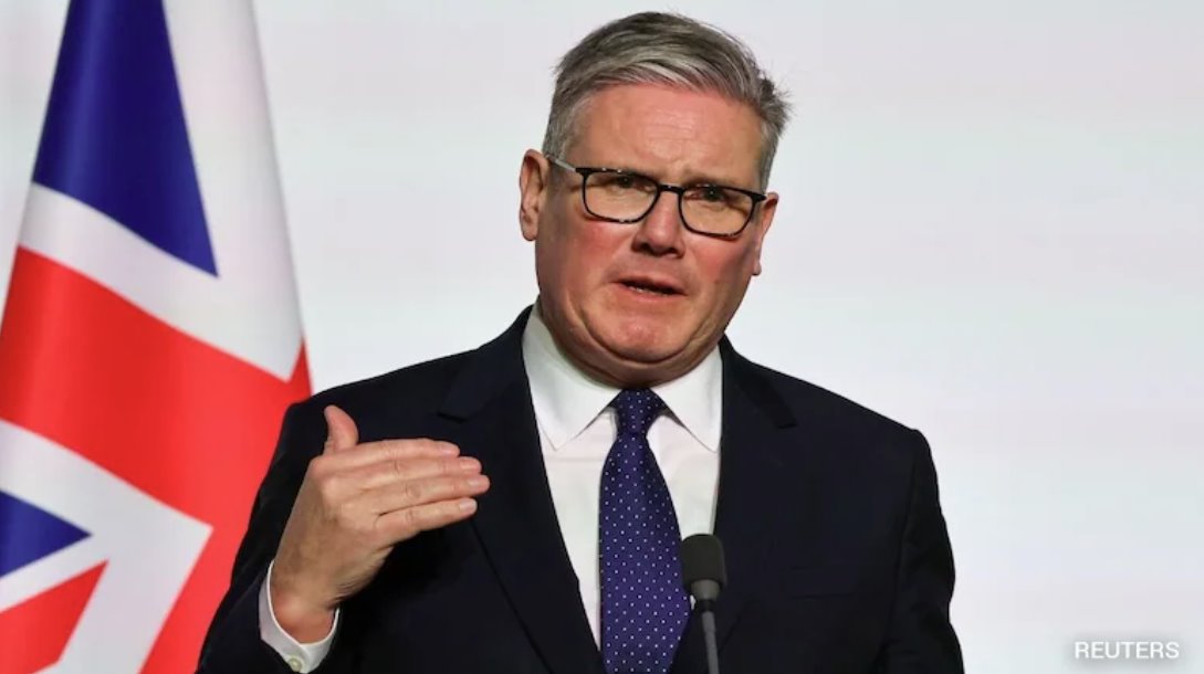 英国首相嘲讽保守党政策大转弯