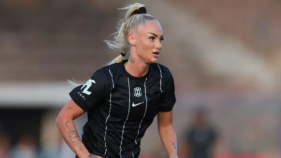 阿丽莎&middot;莱曼曾代表意甲球队科莫足球俱乐部出场6次