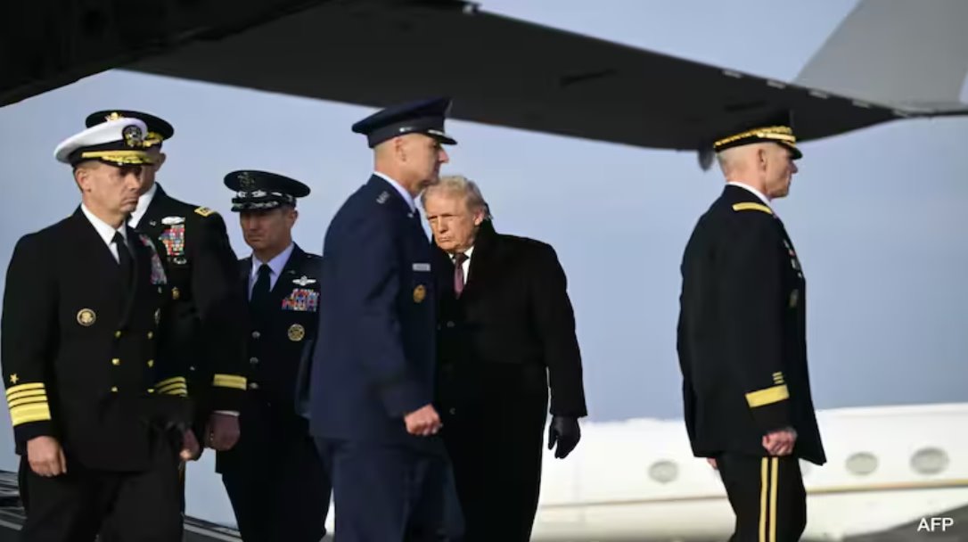 特朗普乘坐的空军一号出于高度谨慎而返回安德鲁斯联合基地