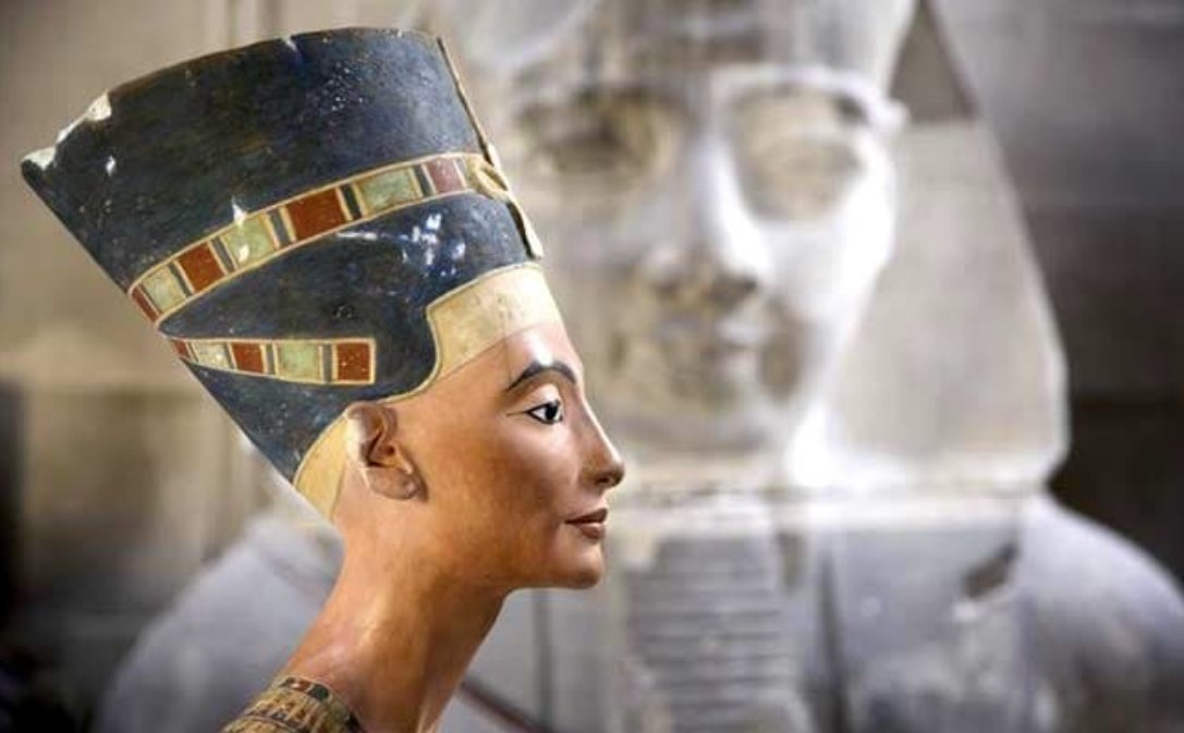 纳芙蒂蒂王后是埃及第十八王朝法老阿肯那顿的权势显赫的大王后