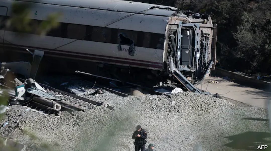 西班牙火车事故一名6岁女孩成为全家唯一幸存者
