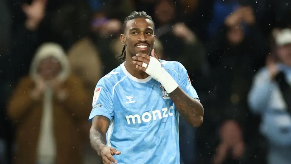 哈吉&middot;赖特在连续两场比赛中都打入了制胜球