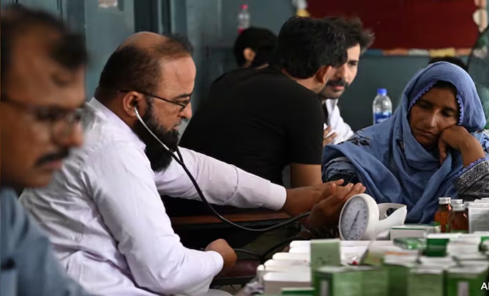 对于贫困社区而言，无证诊所有时是唯一的医疗服务来源