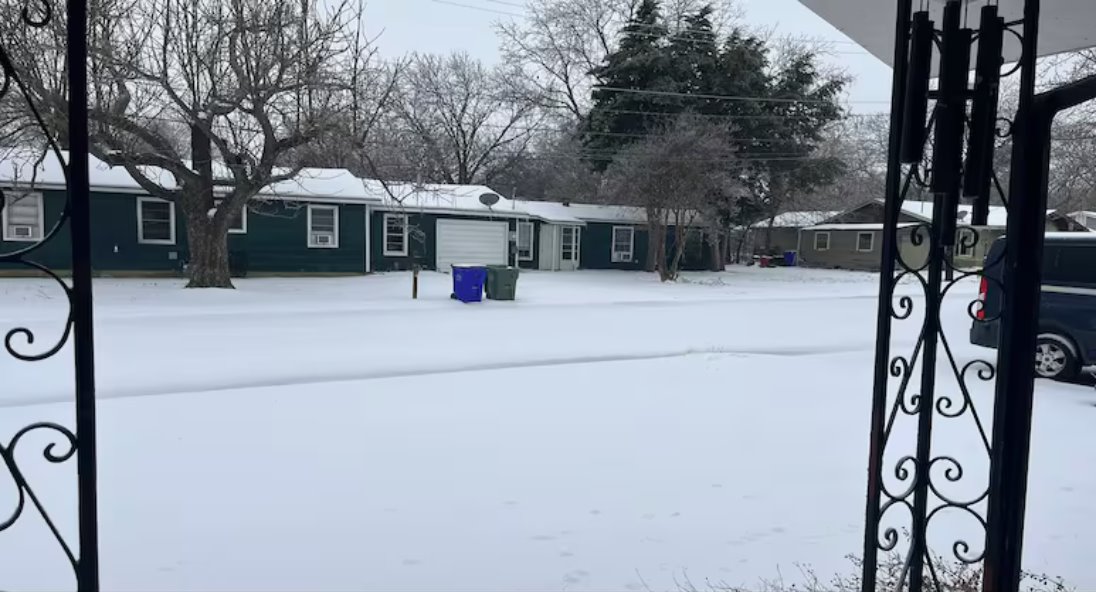 暴风雪和冰雹袭击美国西部和中部,强风暴席卷美国大部分地区