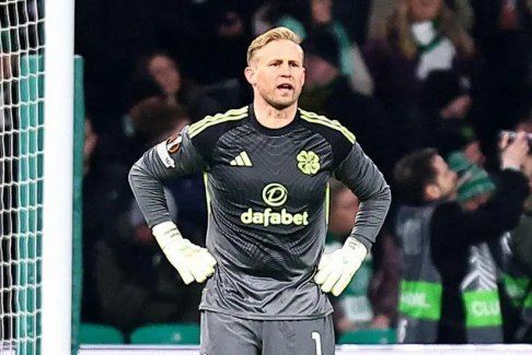 凯尔特人遭遇惨败后门将舒梅切尔成为焦点