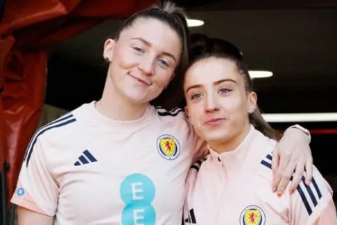 苏格兰女足在世界杯揭幕战缺席中场麦克林和科内特