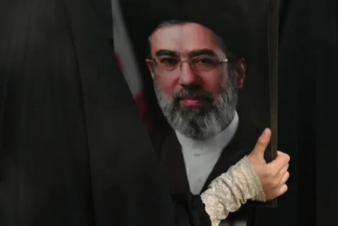 战争狂以色列还要消灭伊朗新任最高领袖穆杰塔巴·