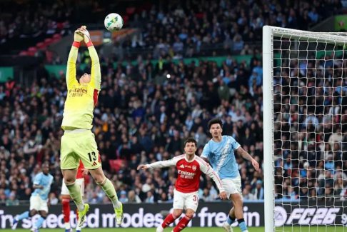 那次感性的门将判罚让阿森纳付出了代价