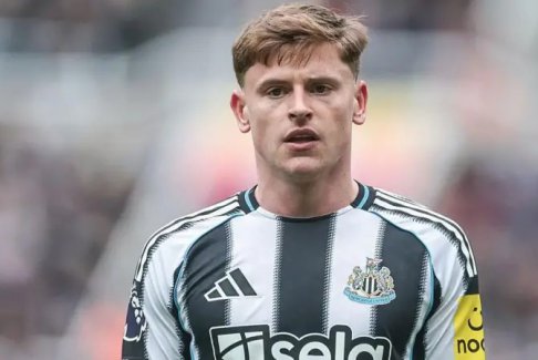 纽卡斯尔的巴恩斯有望取代埃泽入选英格兰队