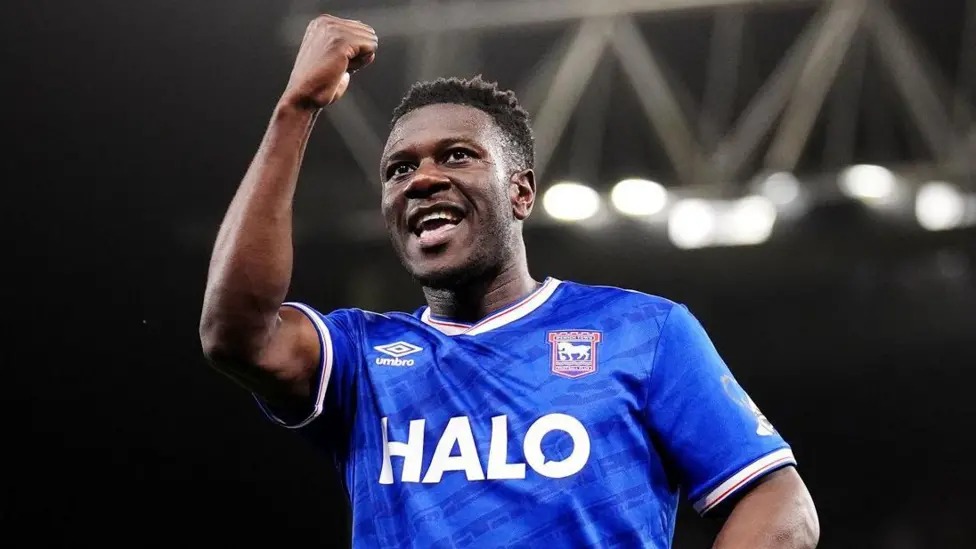 阿佐尔&middot;马图西瓦此前代表伊普斯维奇出场30次均未进球