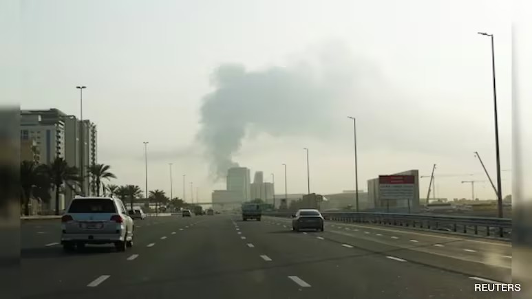 伊朗无人机袭击迪拜机场发生大规模火灾