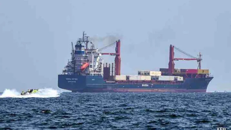 全球约五分之一的石油供应要经过霍尔木兹海峡。