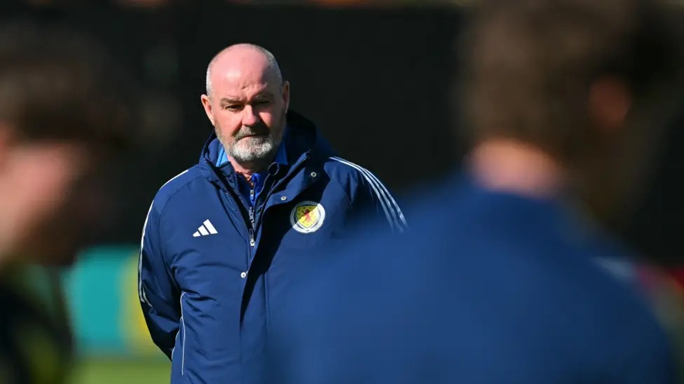 苏格兰队主教练史蒂夫&middot;克拉克，苏格兰队此前三次对阵日本的比赛中均未取得进球。