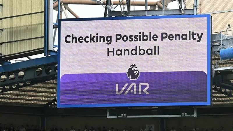 视频助理裁判(VAR)于2019-20赛季初引入英超联赛