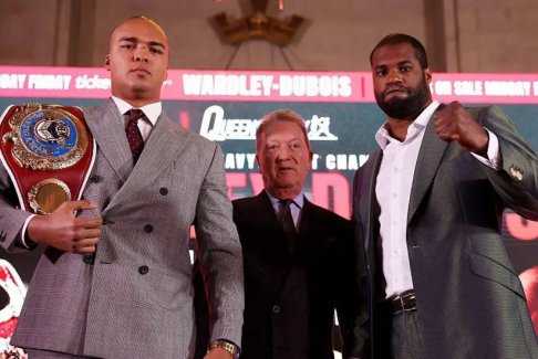 萨顿预测英超联赛VS嘉宾拳击推广人兼阿森纳球迷弗