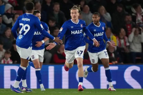 英冠联赛南安普顿2-2伊普斯维奇