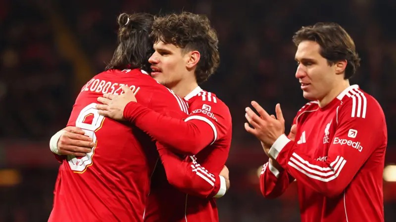 多米尼克&middot;索博斯莱、米洛斯&middot;科尔克兹和费德里科&middot;基耶萨