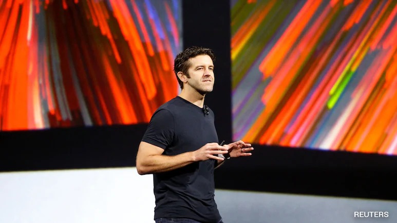 约翰&middot;特纳斯于2013年成为硬件工程副总裁