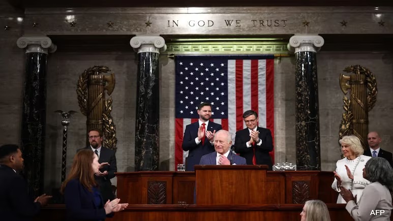 查理国王强调了两国之间的历史渊源