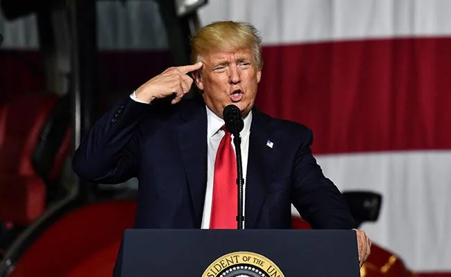 特朗普宣布与委内瑞拉达成&ldquo;世界历史上最大的石油交易&rdquo;美国总统唐纳德&middot;特朗普在社交媒体上发帖宣布了这项协议。